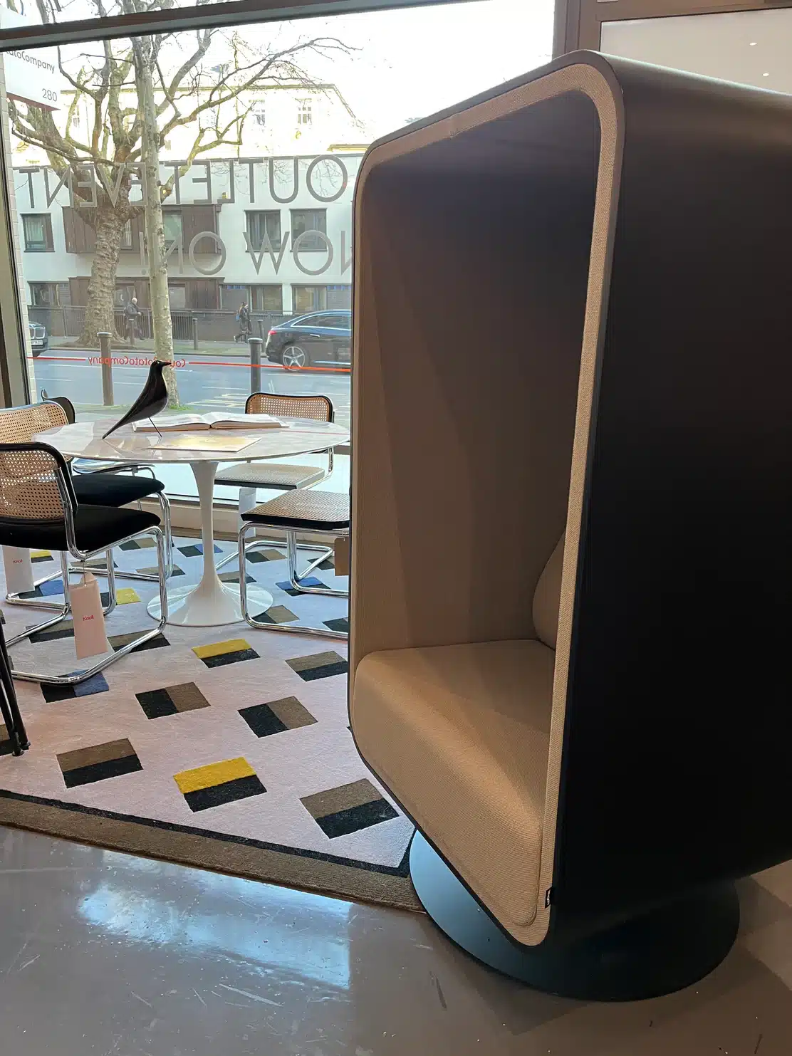 Loook The Box Lounger in beige, three-quarter view from the right